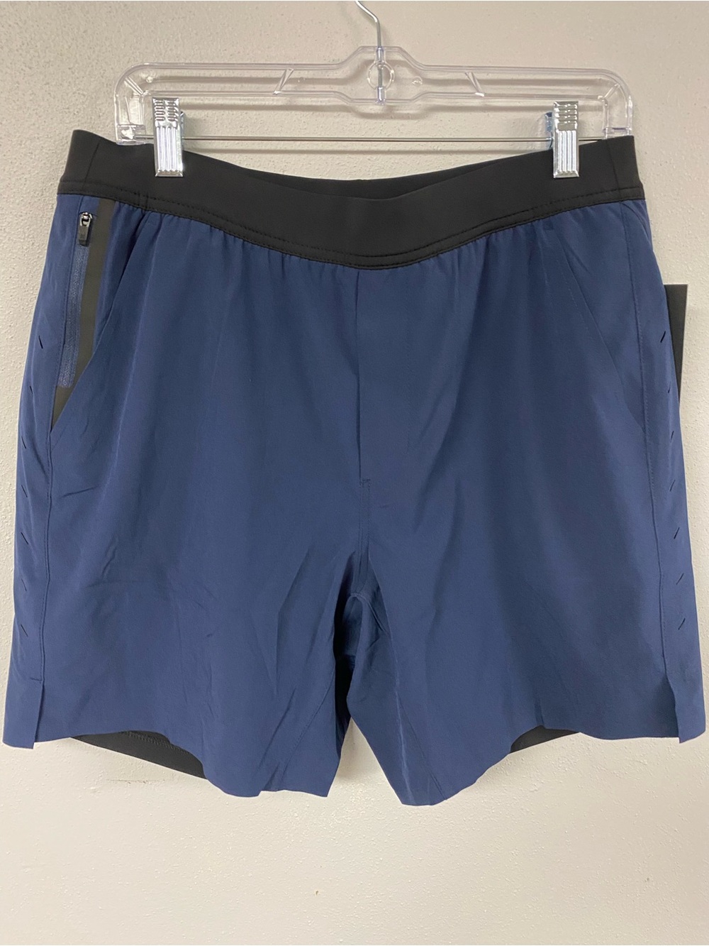 Ten Thousand Men's Interval Shorts - Navy. Size M. NWT